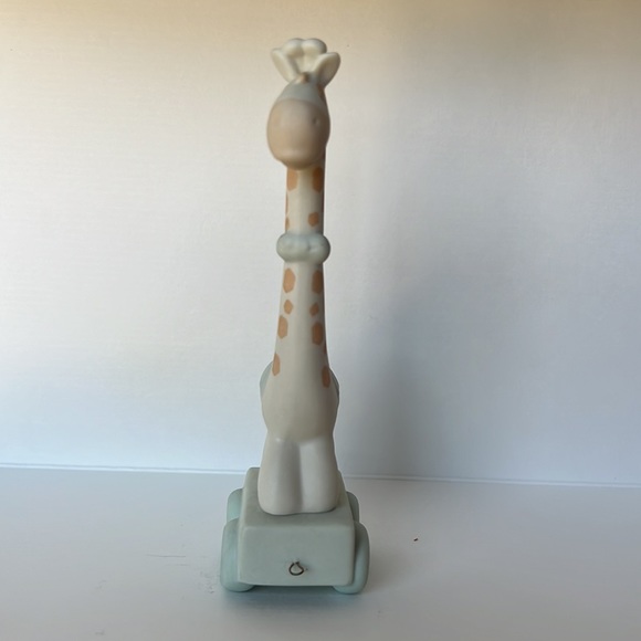 Precious Moments-Birthday Train-Keep Looking Up Age 6-Giraffe - Picture 4 of 5